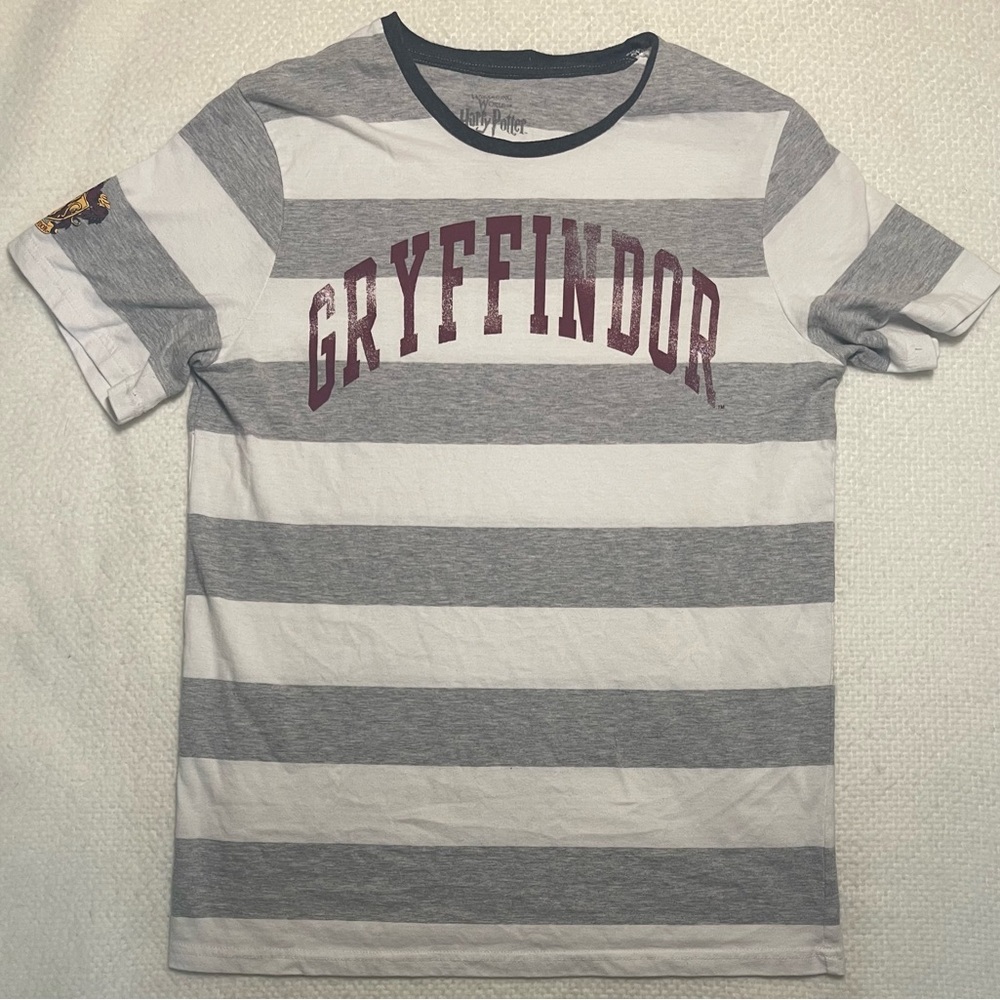 Gryffindor Striped Women's Tee - Gray and White